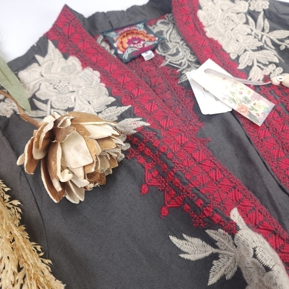 New Johnny Was Charcoal Camille Draped Embroidered Cream Red Cardigan Sz… - Picture 7 of 16